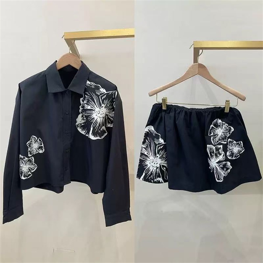 Winter Clothing Korea - Romantische witte bloemenprint shirt en korte